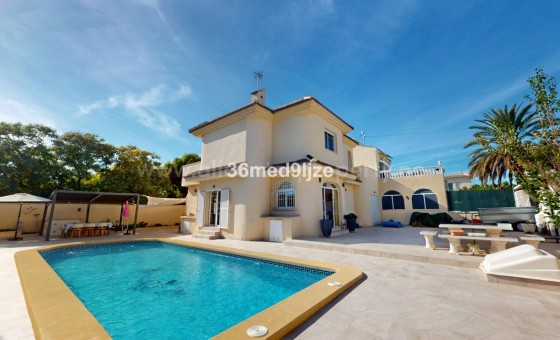 Villa - Resale - Los Alcazares - Los Narejos