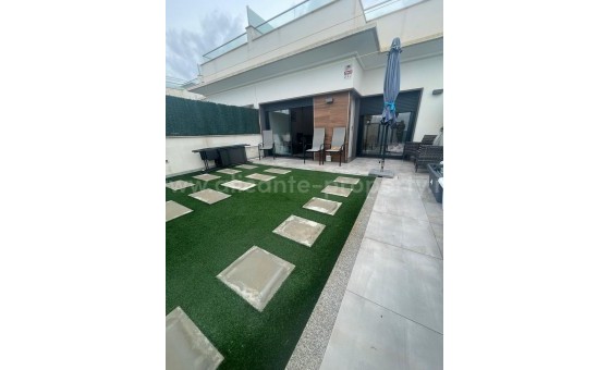 Villa - Resale - Los Alcazares - Roda Golf