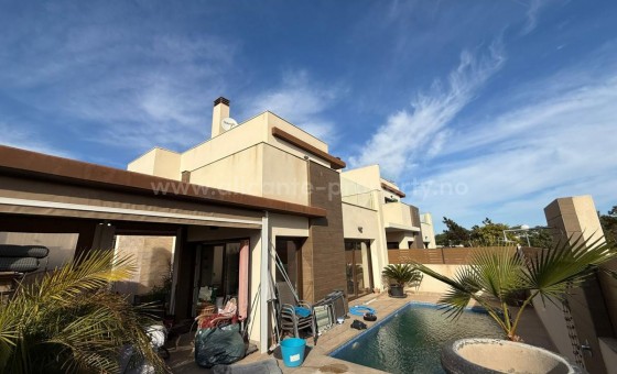 Villa - Resale - Los Montesinos - Los Montesinos Centro