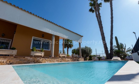 Villa - Resale - Orihuela - Orihuela