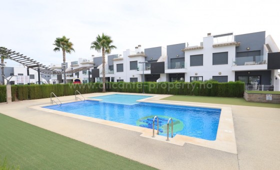 Villa - Resale - Pilar de la Horadada - Pilar de la Horadada Centro