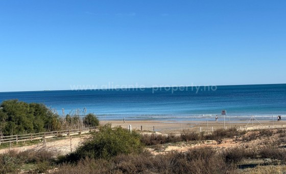 Villa - Resale - Pilar de la Horadada - Pilar de la Horadada Centro