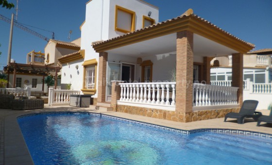 Villa - Resale - Pilar de la Horadada - Pilar de la Horadada