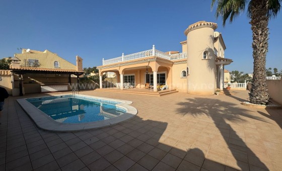Villa - Resale - Playa Flamenca - GAA-70373