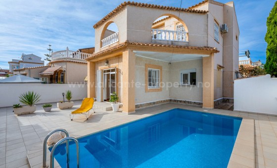 Villa - Resale - Playa Flamenca -
                Playa Flamenca