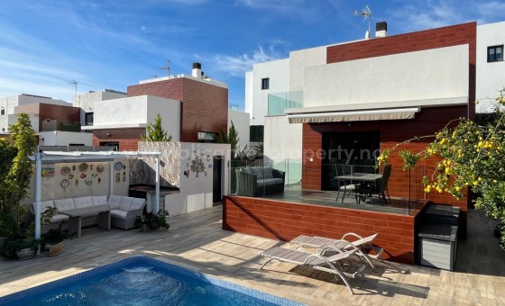 Villa - Resale - Polop - Polop Centro