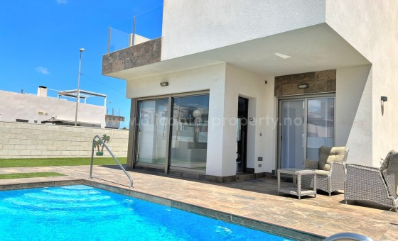 Villa - Resale - Punta Prima - Punta Prima
