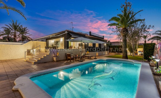 Villa - Resale - Punta Prima - Rocio del Mar