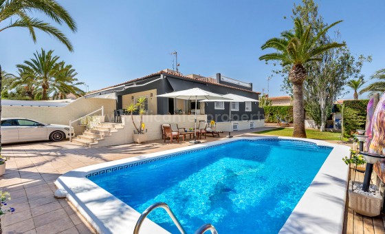 Villa - Resale - Punta Prima - Rocio del Mar