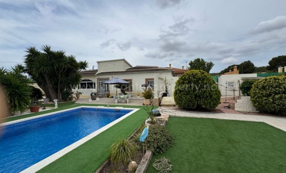 Villa - Resale - San Fulgencio - La Marina