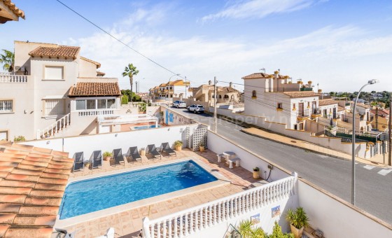 Villa - Resale - San Miguel de Salinas -
                San Miguel