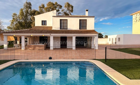 Villa - Resale - Santa Pola -
                Santa Pola Centro