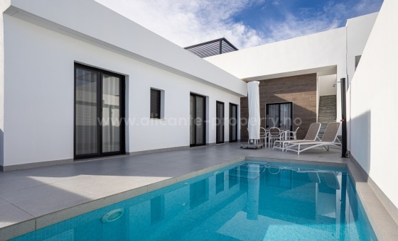 Villa - Resale - Torre Pacheco - Roldan