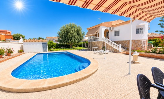 Villa - Resale - Torrevieja - La Siesta