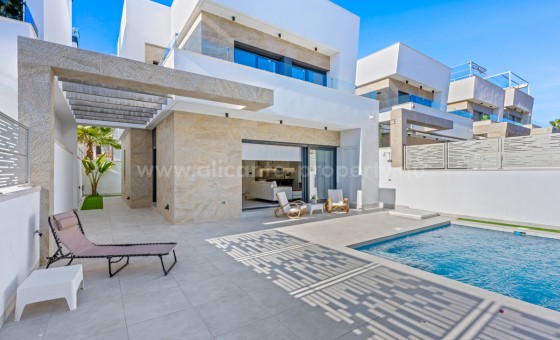 Villa - Resale - Villamartín - Blue Lagoon