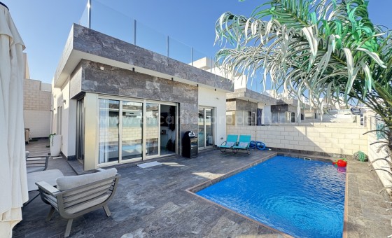 Villa - Resale - Villamartín - Villamartín