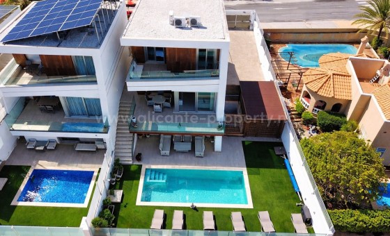 Villa - Resale - Villamartín - Villamartín