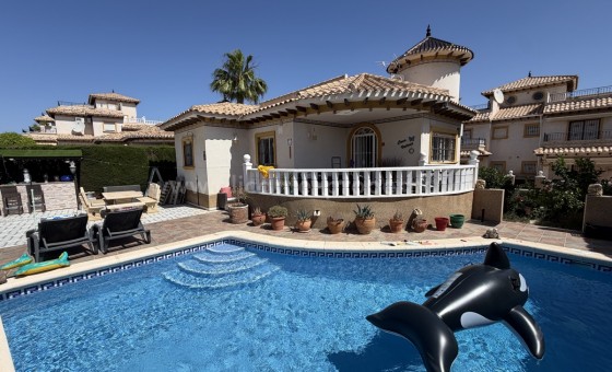 Villa - Resale - Villamartín - Villamartín