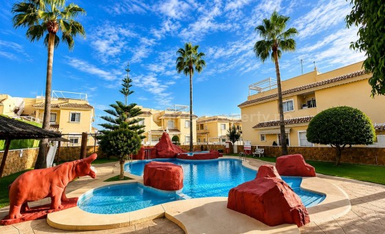 Villa - Resale - Villamartín -
                Villamartín