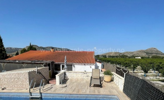 Villa - Resale - Villena - Villena Centro