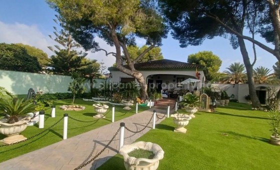 Villa - Reventa - Campoamor - Campoamor