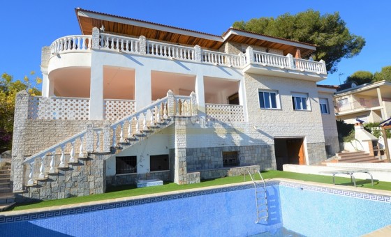 Villa - Reventa - Campoamor - Campoamor