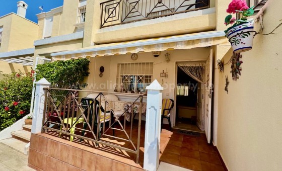Villa - Reventa - Ciudad Quesada - Doña Pepa