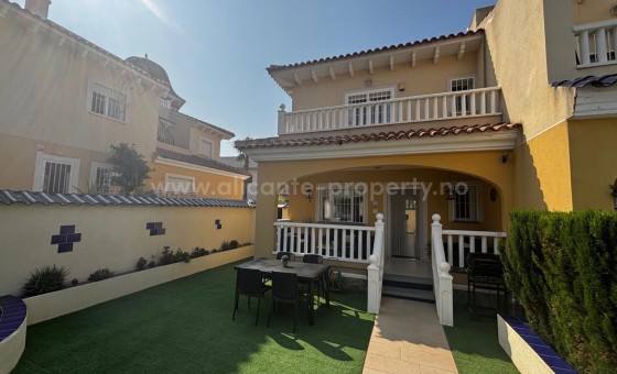 Villa - Reventa - Ciudad Quesada - Doña Pepa