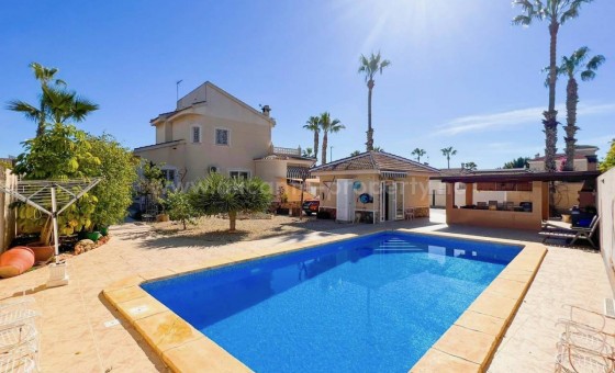 Villa - Reventa - Ciudad Quesada - Doña Pepa