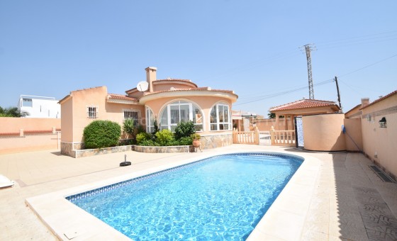 Villa - Reventa - Ciudad Quesada - La Fiesta I