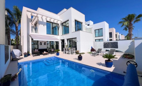 Villa - Reventa - Ciudad Quesada - Pueblo Bravo