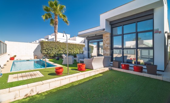 Villa - Reventa - Ciudad Quesada - Pueblo Bravo