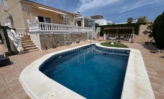 Villa - Reventa - Ciudad Quesada - Town Center