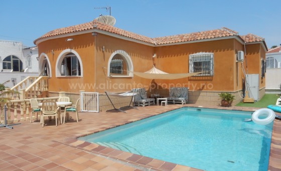 Villa - Reventa - Ciudad Quesada - Town Center