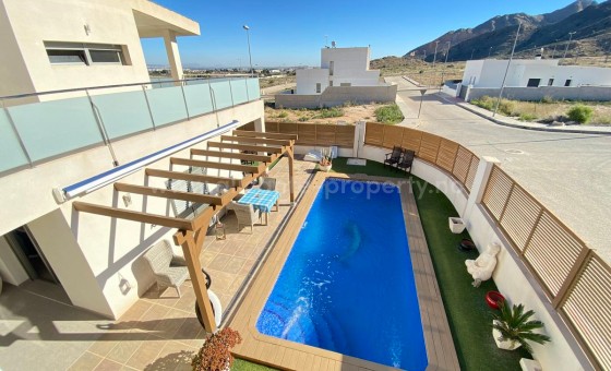 Villa - Reventa - Cox - Cox