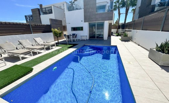 Villa - Reventa - Guardamar del Segura - El Raso