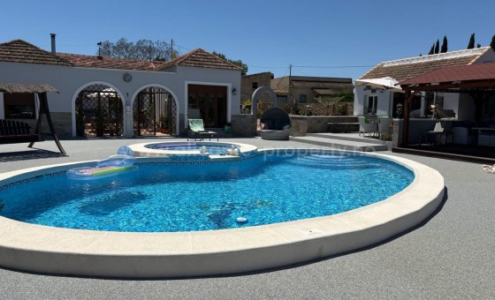 Villa - Reventa - Jacarilla - Jacarilla