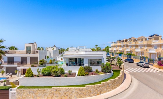 Villa - Reventa - La marina -
                La Marina