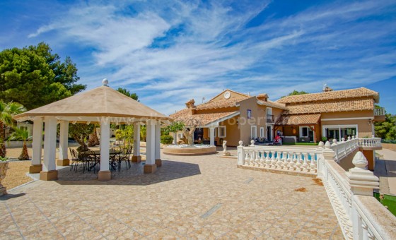 Villa - Reventa - La Nucía -
                La Nucia Centro