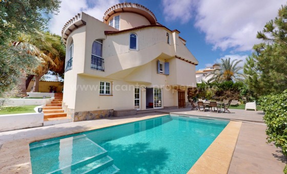 Villa - Reventa - La Zenia -
                La Zenia