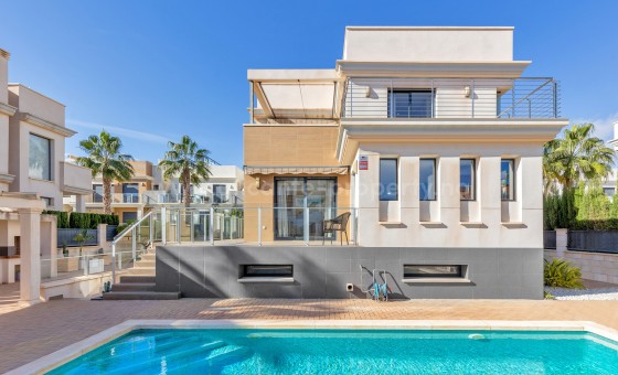 Villa - Reventa - La Zenia -
                La Zenia