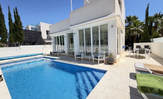 Villa - Reventa - Mil Palmeras - Mil Palmeras