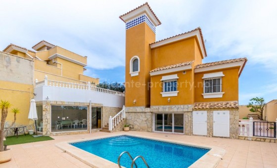 Villa - Reventa - Orihuela Costa - Orihuela Costa