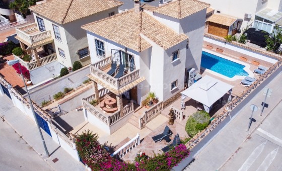 Villa - Reventa - Punta Prima -
                Punta Prima
