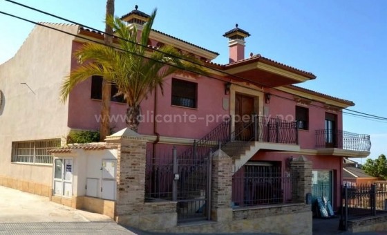 Villa - Reventa - San Miguel de Salinas - San Miguel de Salinas Centro
