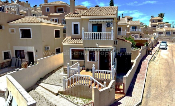 Villa - Reventa - San Miguel de Salinas - San Miguel de Salinas Centro