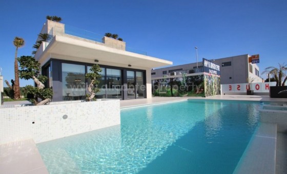 Villa - Reventa - San Miguel de Salinas - San Miguel de Salinas