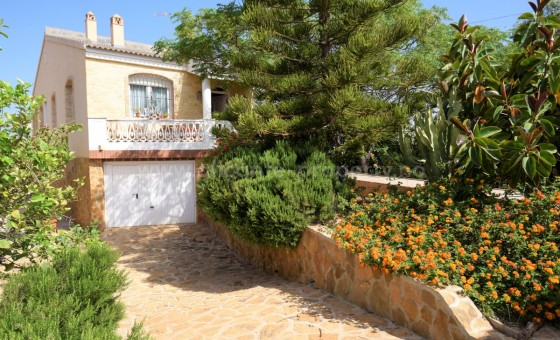 Villa - Reventa - Torrevieja - Aguas Nuevas