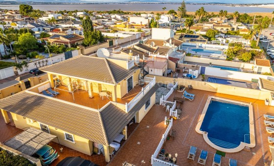 Villa - Reventa - Torrevieja - GAA-58099