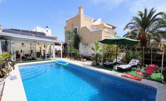 Villa - Reventa - Villamartín - El Galan